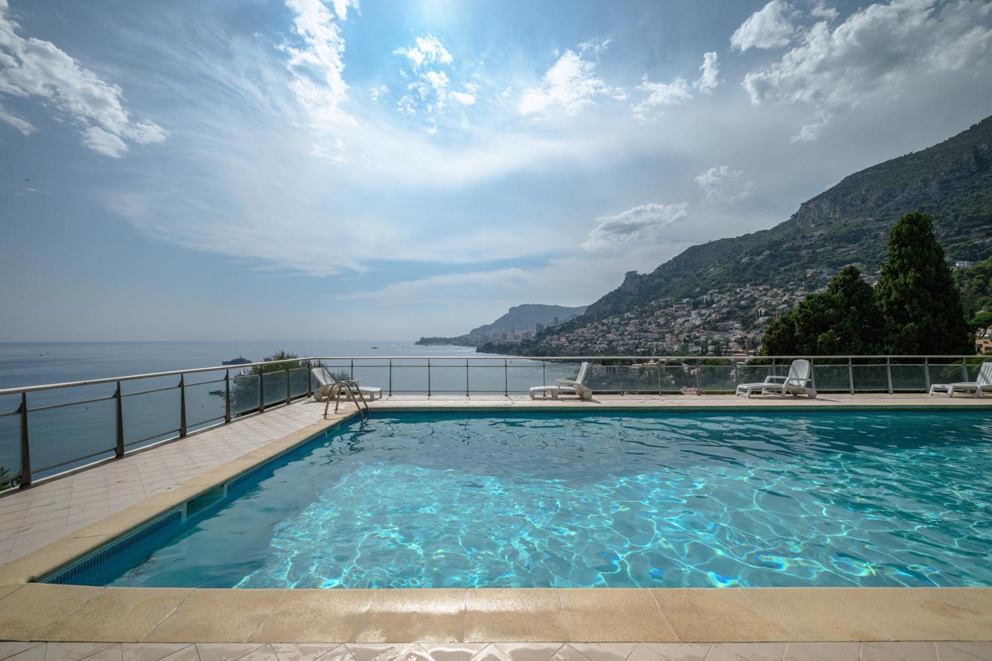 Le Coq Massolin * Roquebrune-Cap-Martin